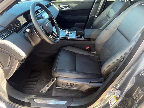 2026 Land Rover Range Rover Velar P400 Dynamic SE