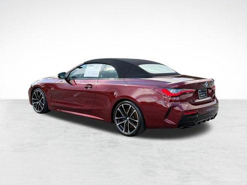 Aventurin Red Metallic 2022 BMW M440 i