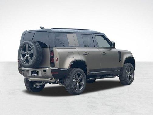 2025 Land Rover Defender 110 P400 X-Dynamic SE