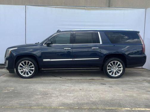 2019 Cadillac Escalade ESV Premium Luxury