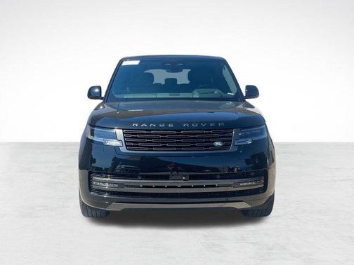 2025 Land Rover Range Rover P400 SE 7 Seat