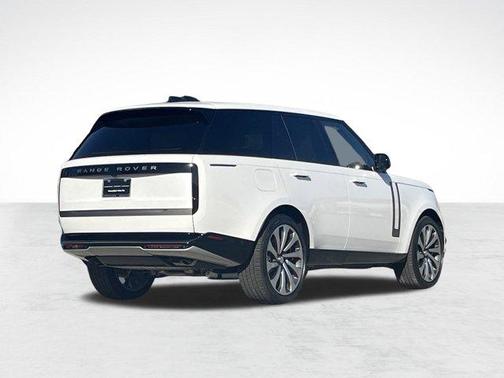 2025 Land Rover Range Rover P530 SE
