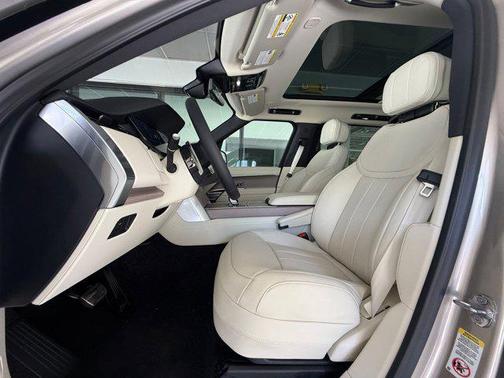 Batumi Gold Premium Metallic 2026 Land Rover Range Rover P400 SE 7 Seat