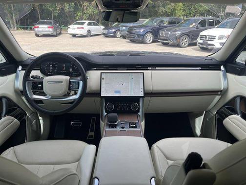 2023 Land Rover Range Rover P530 SE