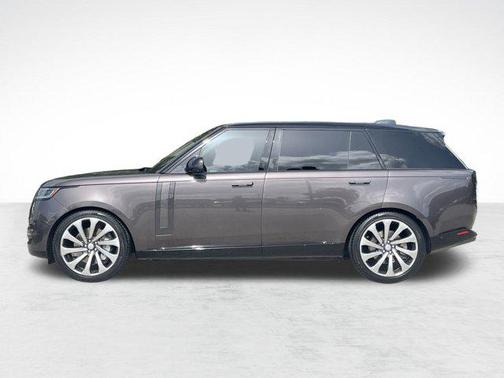 2023 Land Rover Range Rover P530 SE
