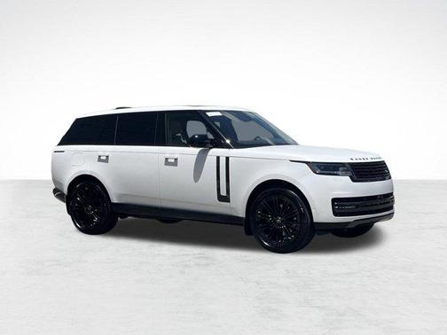 2025 Land Rover Range Rover P400 SE 7 Seat