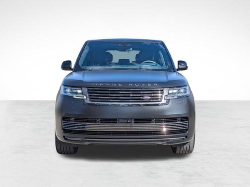 Obsidian Black SV Bespoke Ultra Metallic Satin 2026 Land Rover Range Rover P615 SV