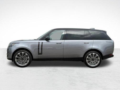 2026 Land Rover Range Rover P530 SE 7 Seat