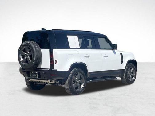 2025 Land Rover Defender 110 P400 X-Dynamic SE