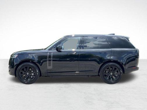 2025 Land Rover Range Rover P550e SE