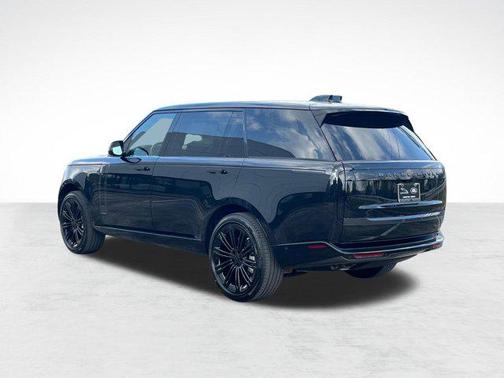 2026 Land Rover Range Rover P530 SE 7 Seat
