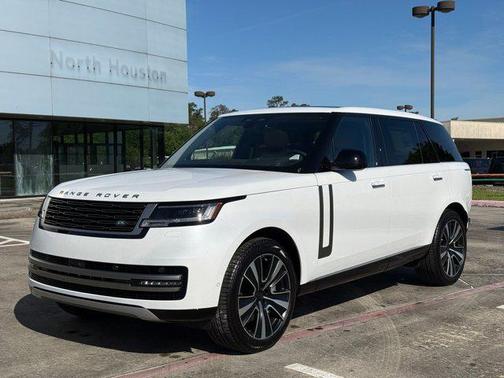 Ostuni Pearl White Premium Metallic 2026 Land Rover Range Rover P530 SE 7 Seat