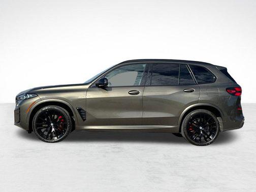 2024 BMW X5 M60i