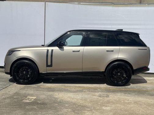 2025 Land Rover Range Rover P400 SE