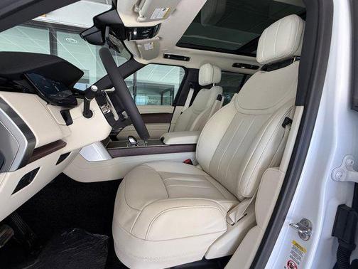 2026 Land Rover Range Rover P400 SE