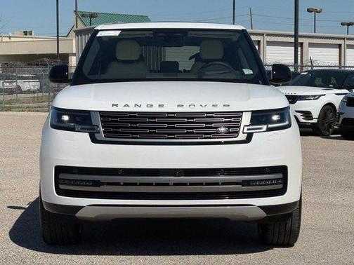 2026 Land Rover Range Rover P400 SE