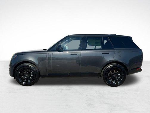 2025 Land Rover Range Rover P400 SE