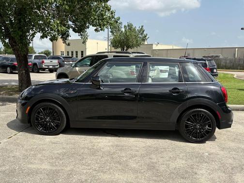 Midnight Black II 2023 MINI Hardtop Cooper S