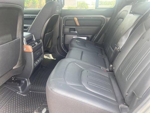 2020 Land Rover Defender 110 X