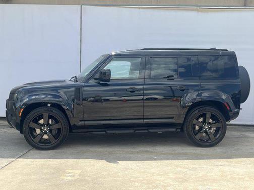2025 Land Rover Defender 110 P400 X-Dynamic SE