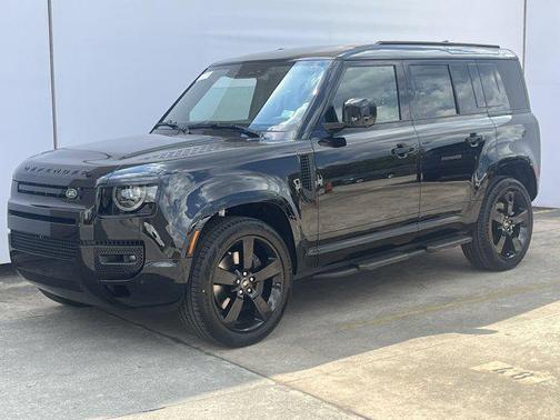 2025 Land Rover Defender 110 P400 X-Dynamic SE