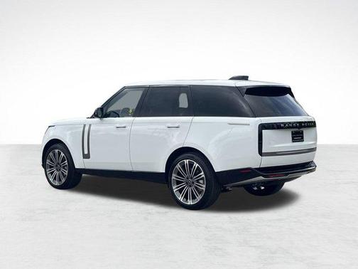 2025 Land Rover Range Rover P530 SE