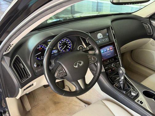 2014 INFINITI Q50 Premium