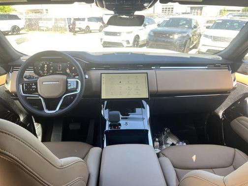2025 Land Rover Range Rover Sport SE