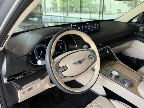 Savile Silver 2024 Genesis GV80 3.5T