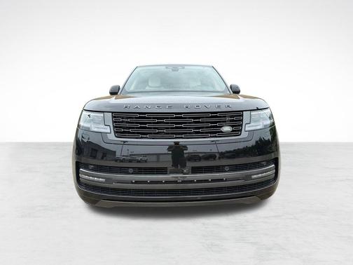 Santorini Black 2026 Land Rover Range Rover P400 SE