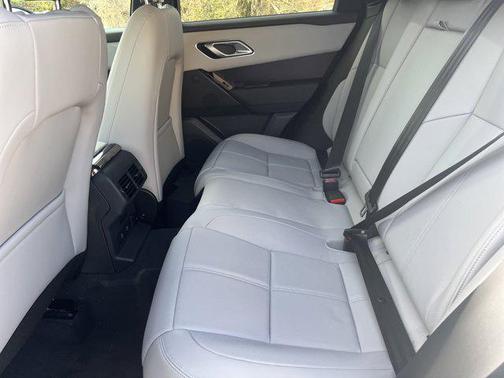 2026 Land Rover Range Rover Velar P250 SE R-Dynamic