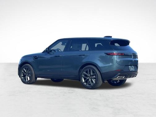 Giola Green Metallic 2025 Land Rover Range Rover Sport SE