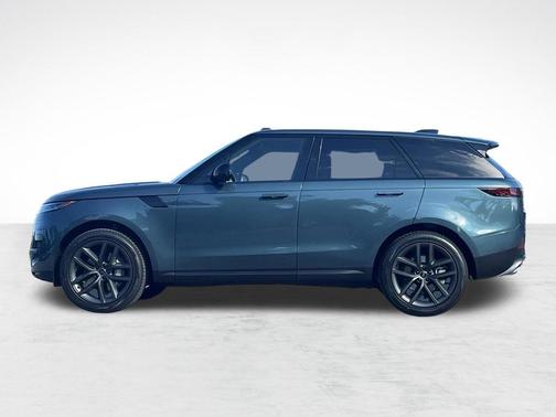 Giola Green Metallic 2025 Land Rover Range Rover Sport SE