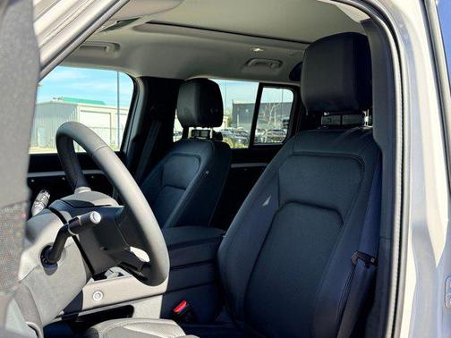 2026 Land Rover Defender P300 S