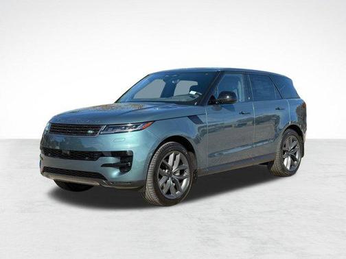 Giola Green Metallic 2026 Land Rover Range Rover Sport SE