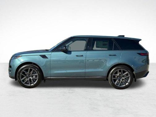 Giola Green Metallic 2026 Land Rover Range Rover Sport SE