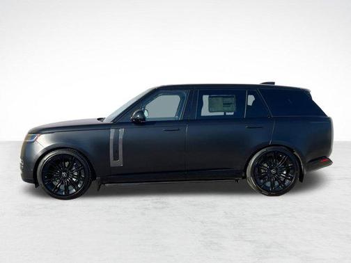2025 Land Rover Range Rover SE