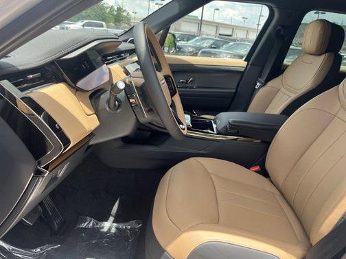 2025 Land Rover Range Rover Sport SE
