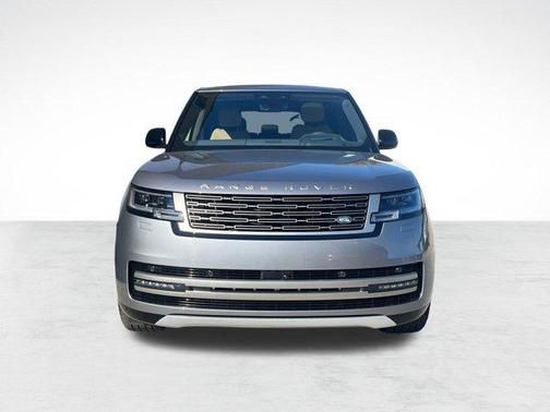 2026 Land Rover Range Rover P400 SE 7 Seat