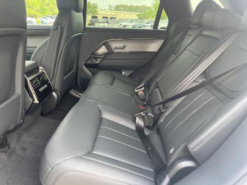 2025 Land Rover Range Rover Sport SE