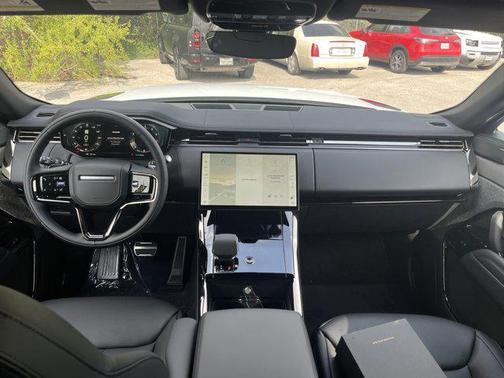 2025 Land Rover Range Rover Sport SE