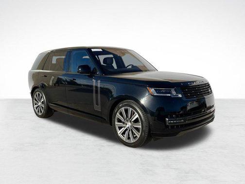 2025 Land Rover Range Rover P400 SE