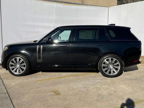 2025 Land Rover Range Rover P400 SE