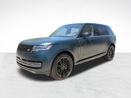 British Racing Green SV Bespoke Ultra Met Satin 2026 Land Rover Range Rover P400 SE 7 Seat