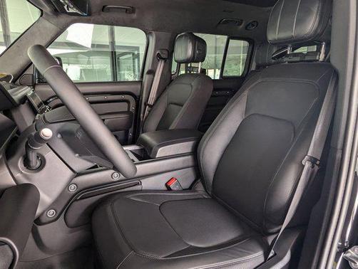 2026 Land Rover Defender P400 X