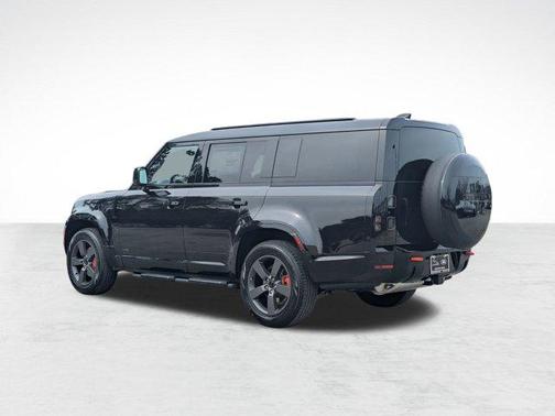 2026 Land Rover Defender P400 X