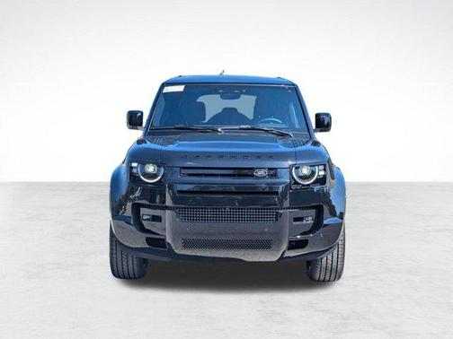 2026 Land Rover Defender P400 X-Dynamic SE