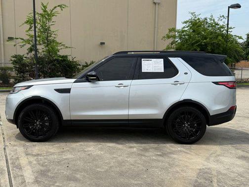 Silver 2019 Land Rover Discovery HSE LUXURY