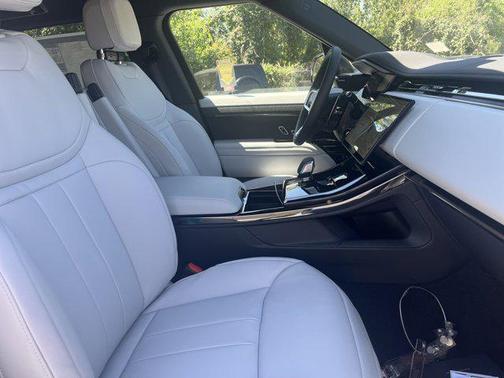 2025 Land Rover Range Rover Sport P360 S