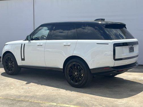 2025 Land Rover Range Rover P530 SE